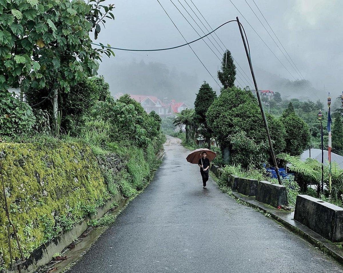 Sittong or Takdah village lane